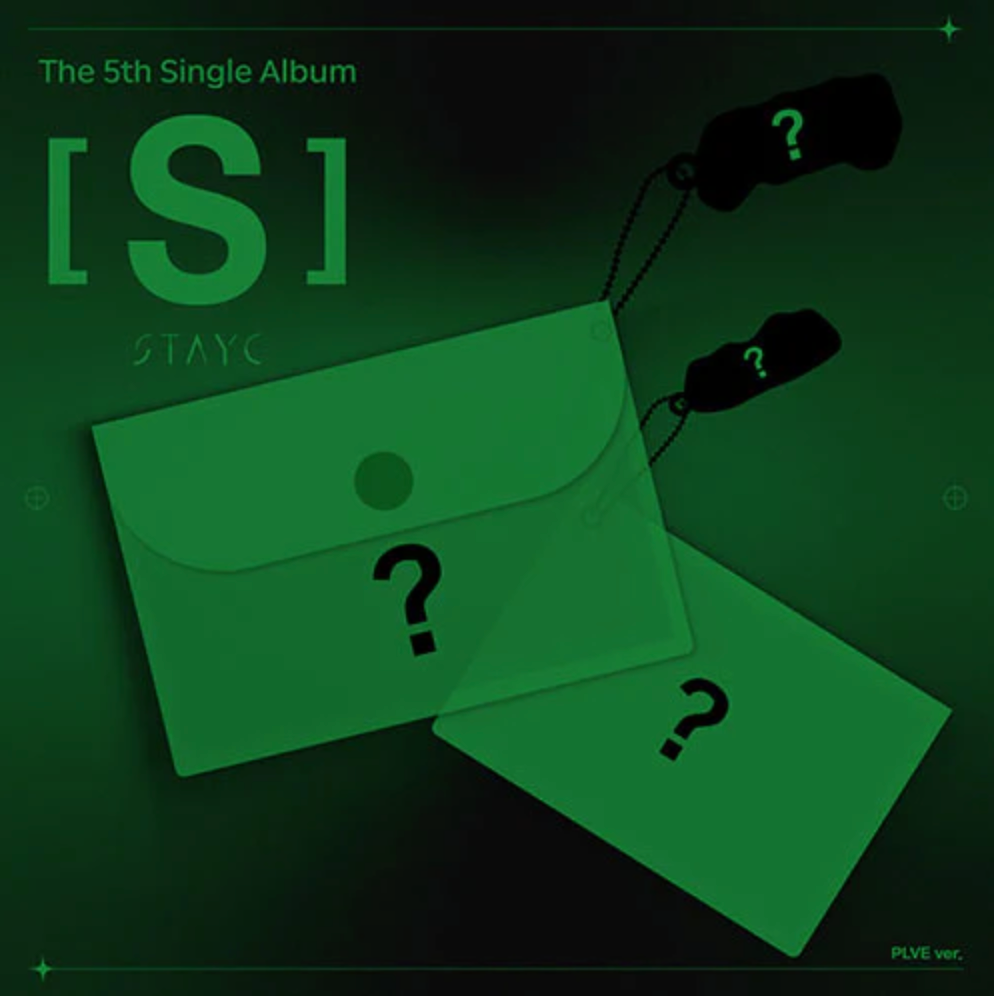 Promotional album cover for STAYC's 5th Single Album featuring green folding covers with question marks on them against a dark background.